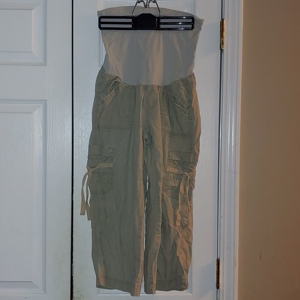 Oh baby by Motherhood Maternity  tan  full panel capris  Sz S